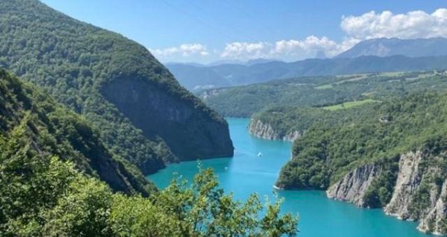 Petit Studio Mansarde 18 M2 Avec Navette Gratuit Aux Pistes De Ski Gresse-en-Vercors Ngoại thất bức ảnh